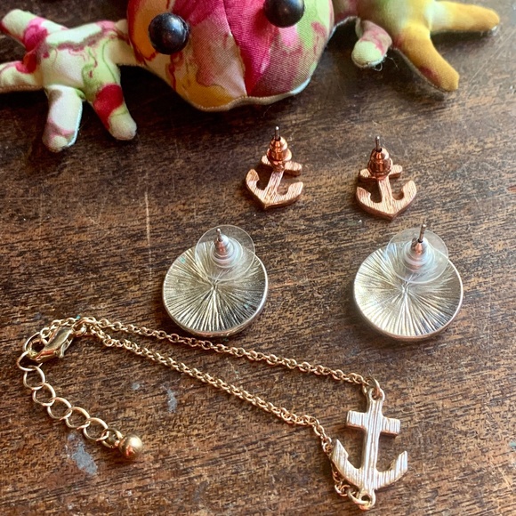 Ahoy! Fun in the  Sun - Seaside Summer Anchor Earrings & Bracelet - Picture 4 of 6